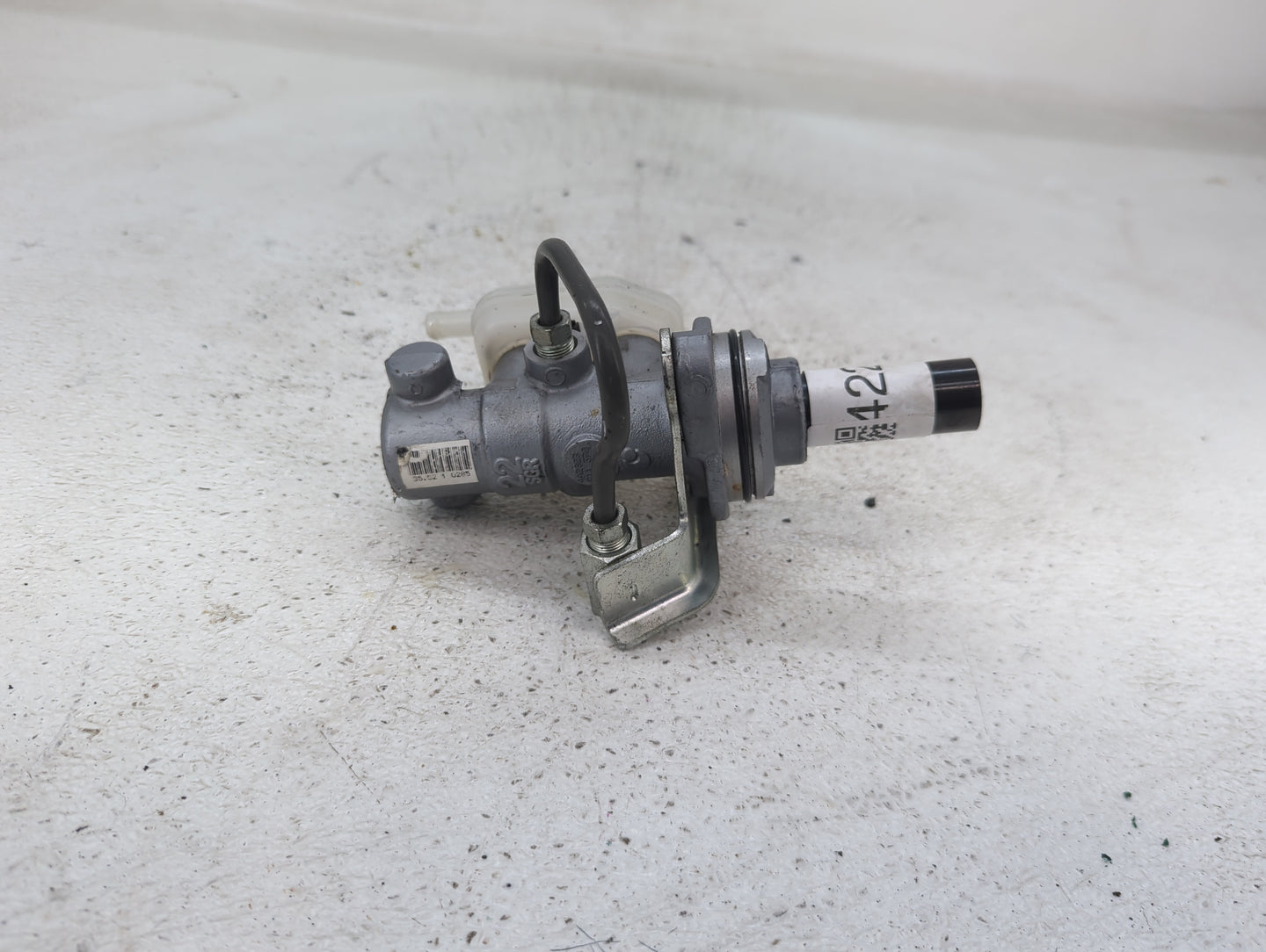 2010-2022 Lexus Rx350 Brake Master Cylinder - Oemusedautoparts1.com