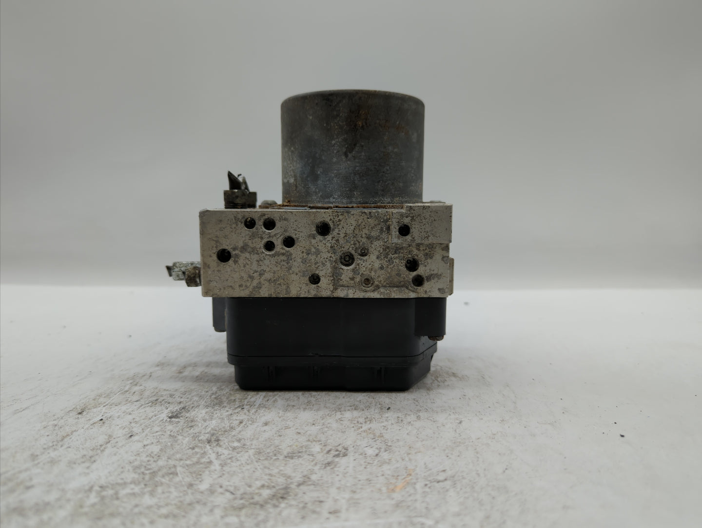2014-2015 Lexus Rx350 ABS Pump Control Module Replacement P/N:89541-0E013 44540-0E093 Fits Fits 2014 2015 OEM Used Auto Part