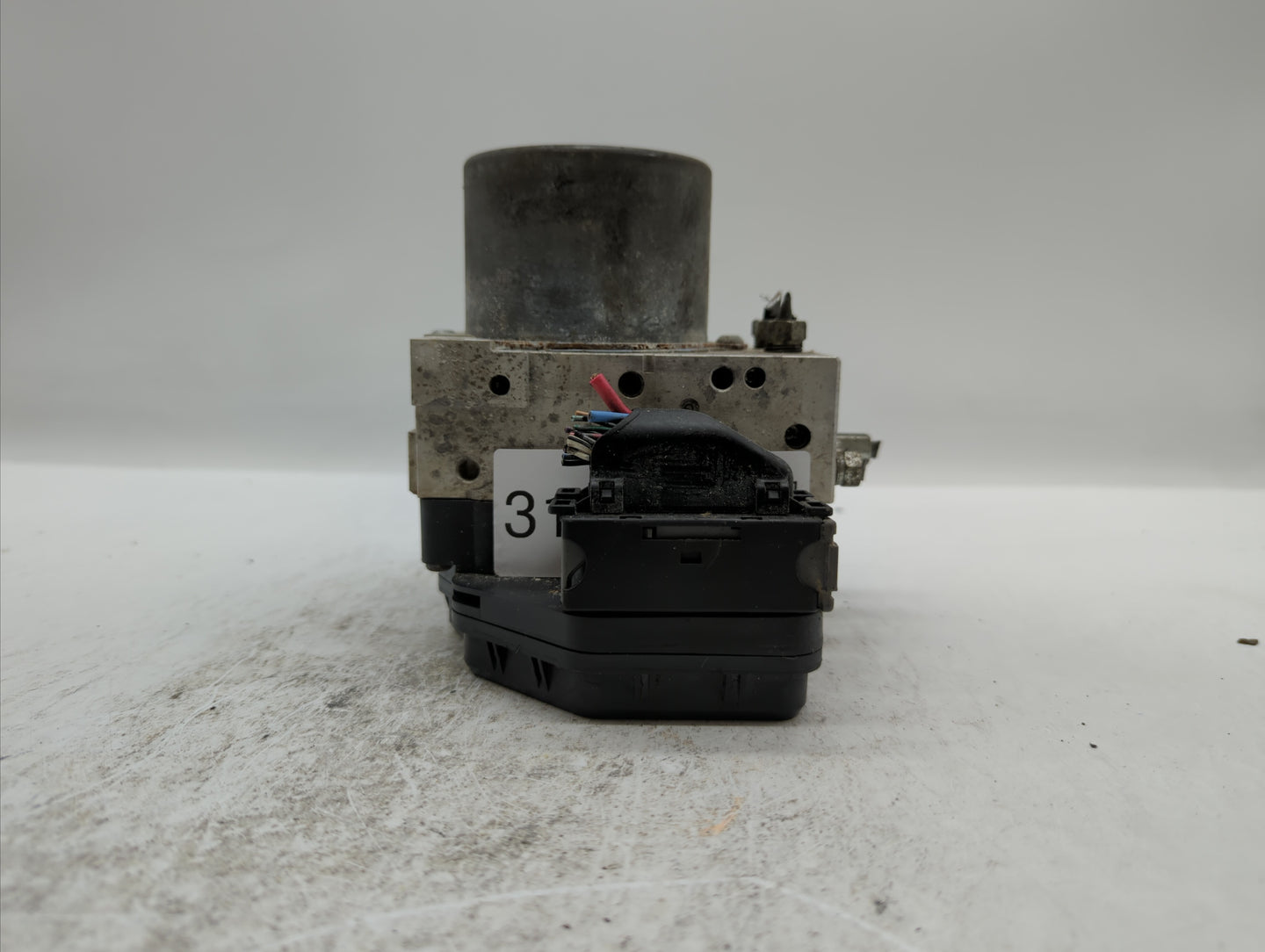 2014-2015 Lexus Rx350 ABS Pump Control Module Replacement P/N:89541-0E013 44540-0E093 Fits Fits 2014 2015 OEM Used Auto Part