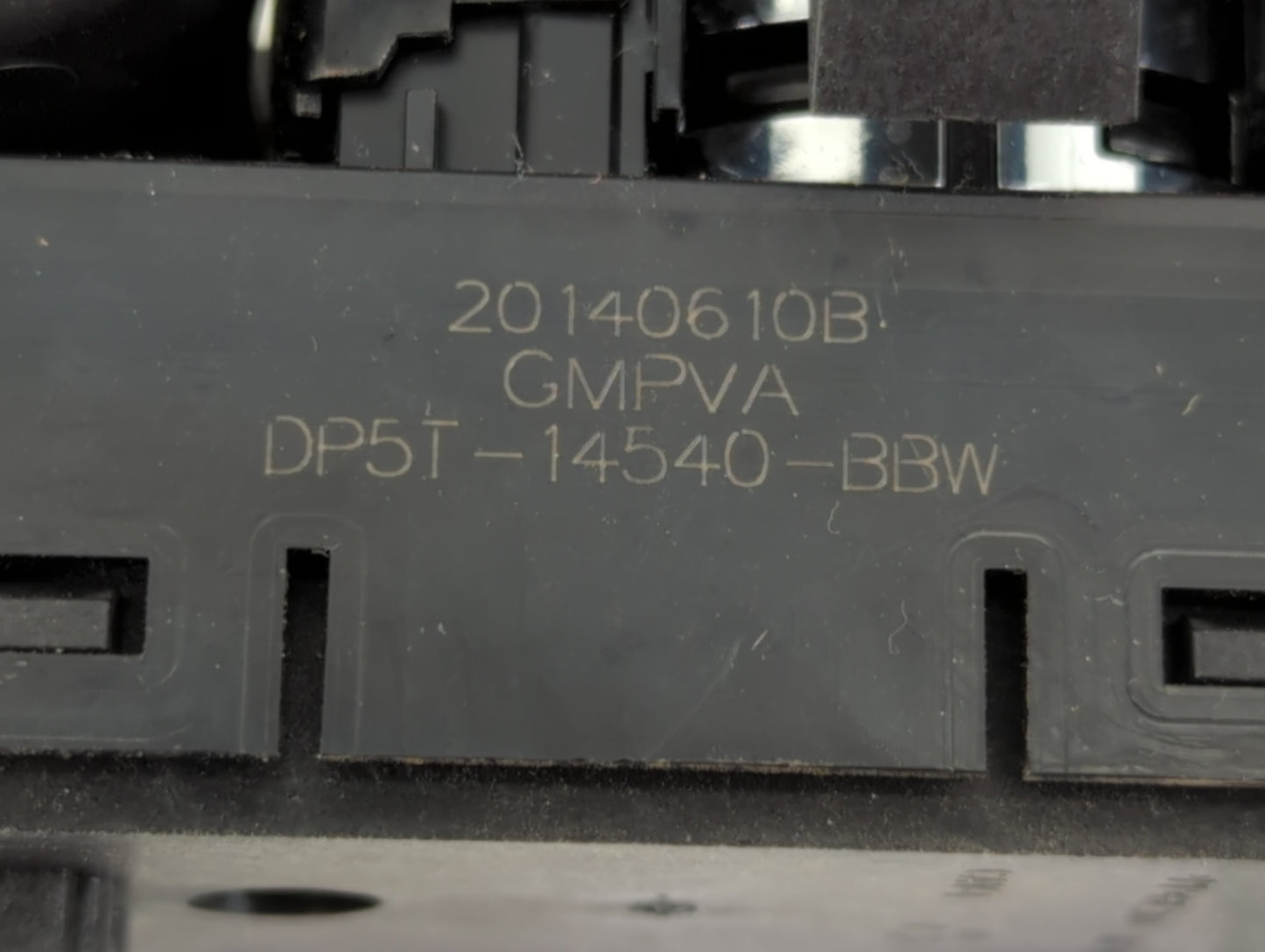 2015-2019 Lincoln Mkc Master Power Window Switch Replacement Driver Side Left P/N:DP5T-14540-BBW Fits OEM Used Auto Parts - 