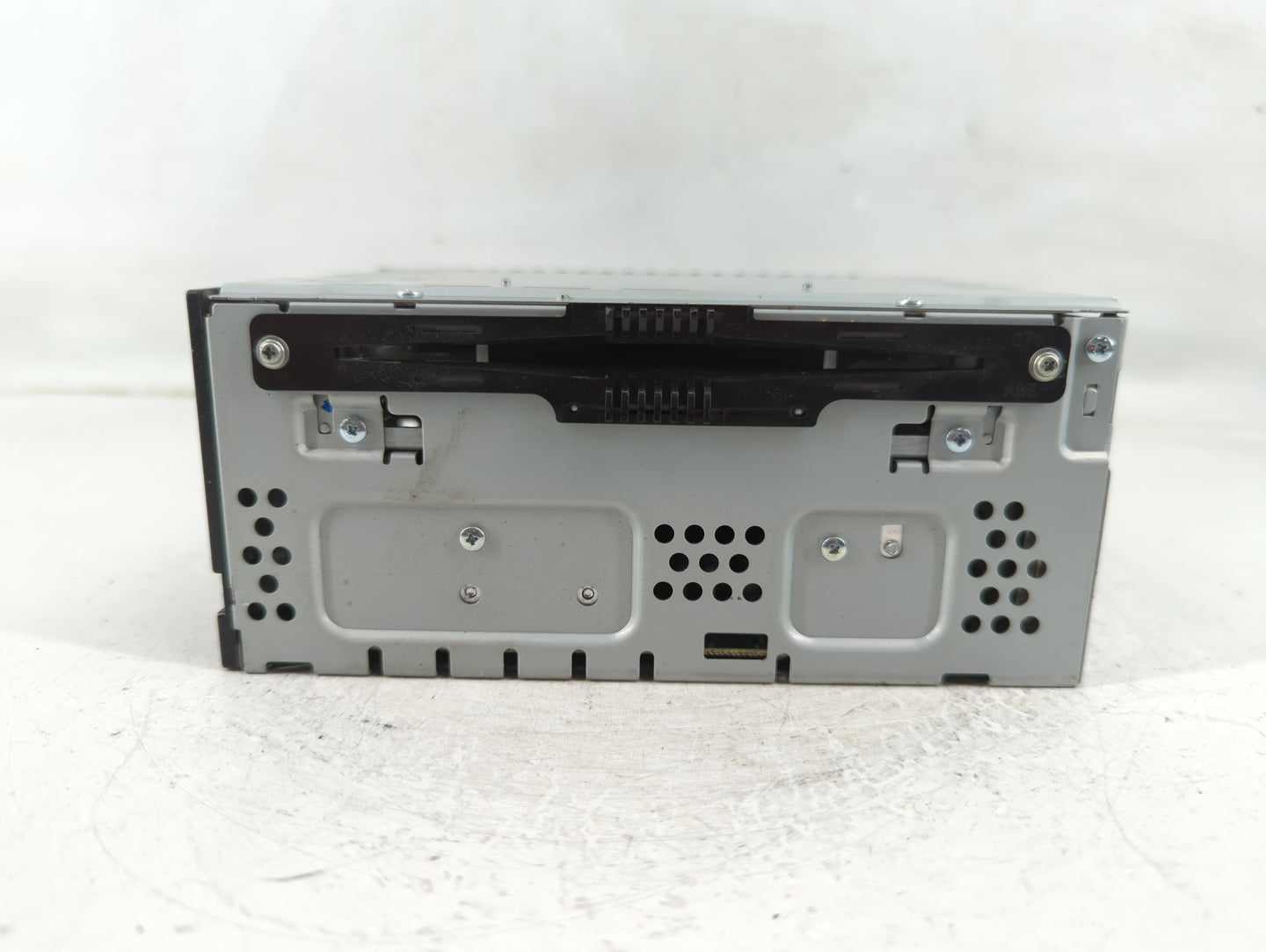 2015 Lincoln Mkc Radio AM FM Cd Player Receiver Replacement P/N:EJ7T-19C107-AG Fits OEM Used Auto Parts - Oemusedautoparts1.