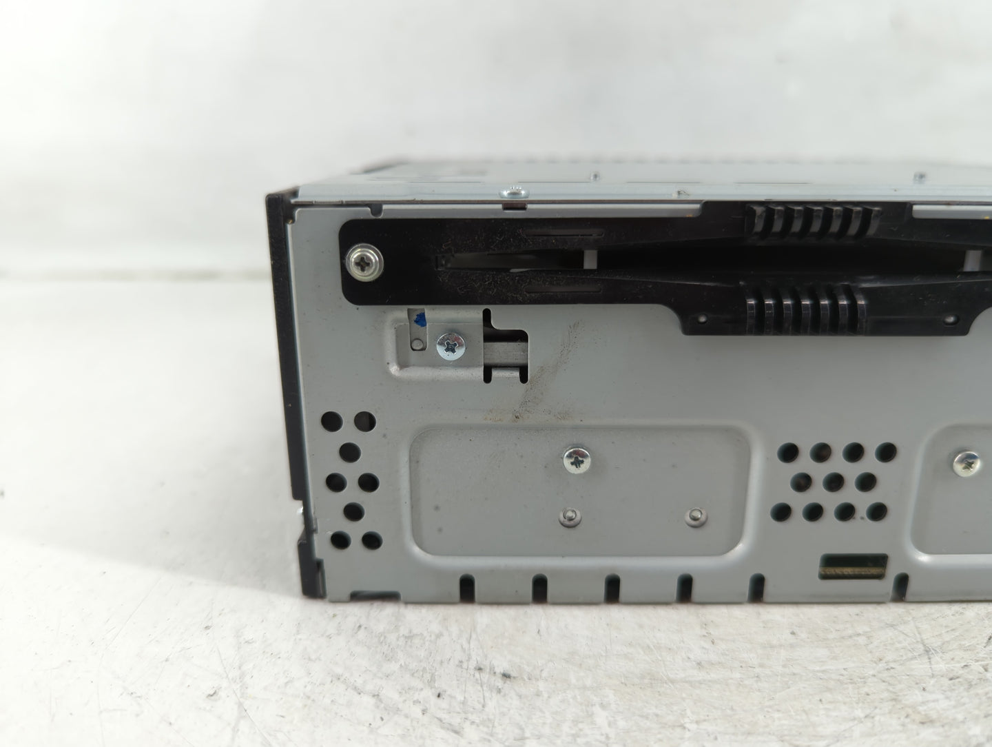2015 Lincoln Mkc Radio AM FM Cd Player Receiver Replacement P/N:EJ7T-19C107-AG Fits OEM Used Auto Parts - Oemusedautoparts1.