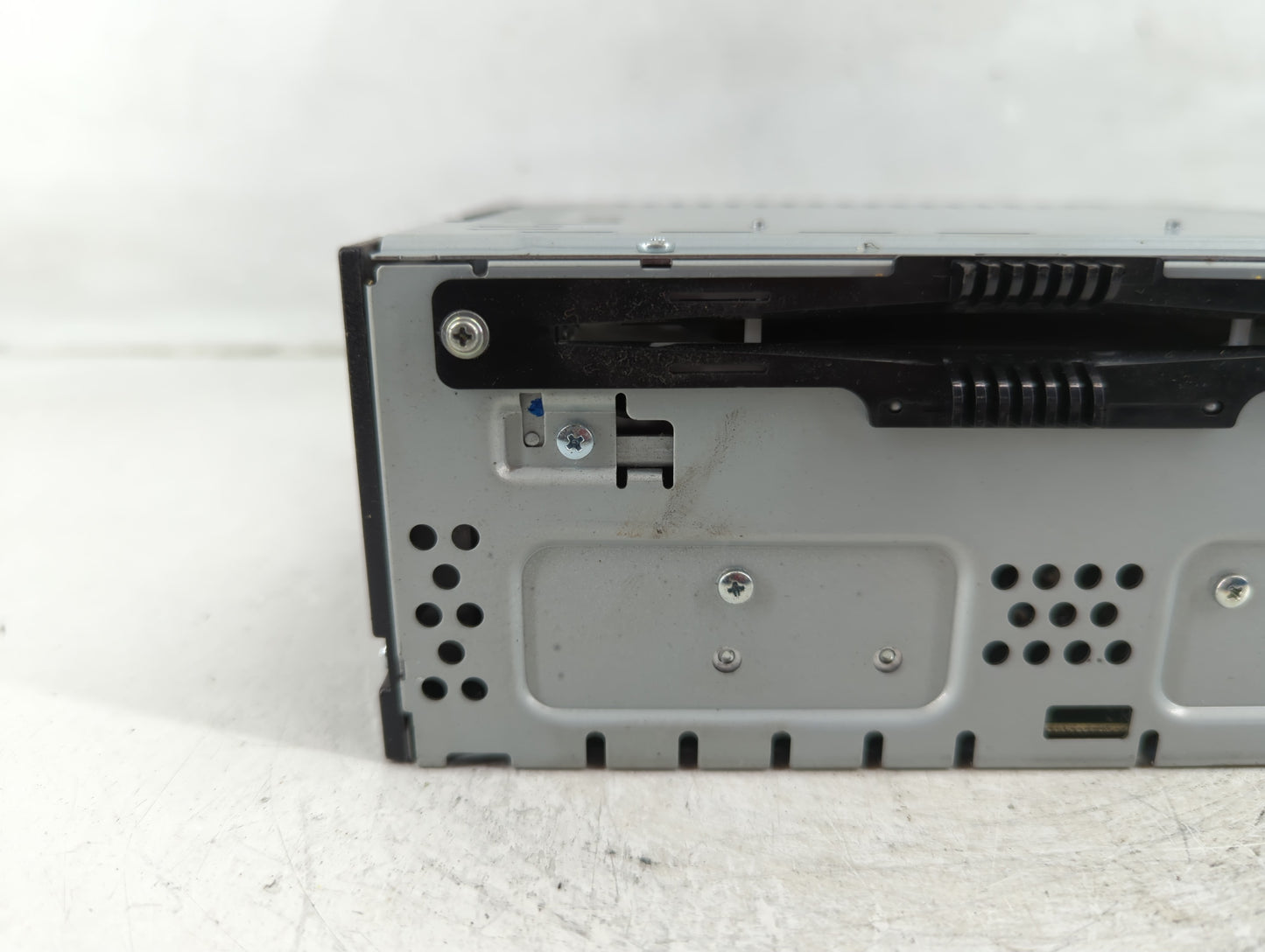 2015 Lincoln Mkc Radio AM FM Cd Player Receiver Replacement P/N:EJ7T-19C107-AG Fits OEM Used Auto Parts - Oemusedautoparts1.