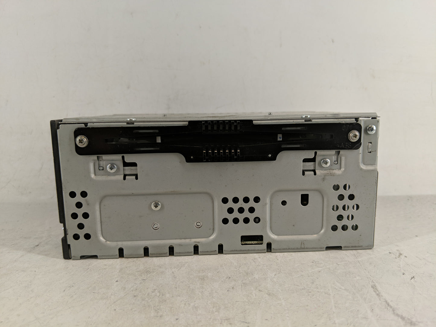 2015 Lincoln Mkc Radio AM FM Cd Player Receiver Replacement P/N:EJ7T-19C107-AG Fits OEM Used Auto Parts - Oemusedautoparts1.