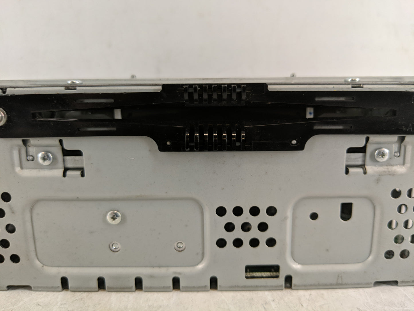 2015 Lincoln Mkc Radio AM FM Cd Player Receiver Replacement P/N:EJ7T-19C107-AG Fits OEM Used Auto Parts - Oemusedautoparts1.
