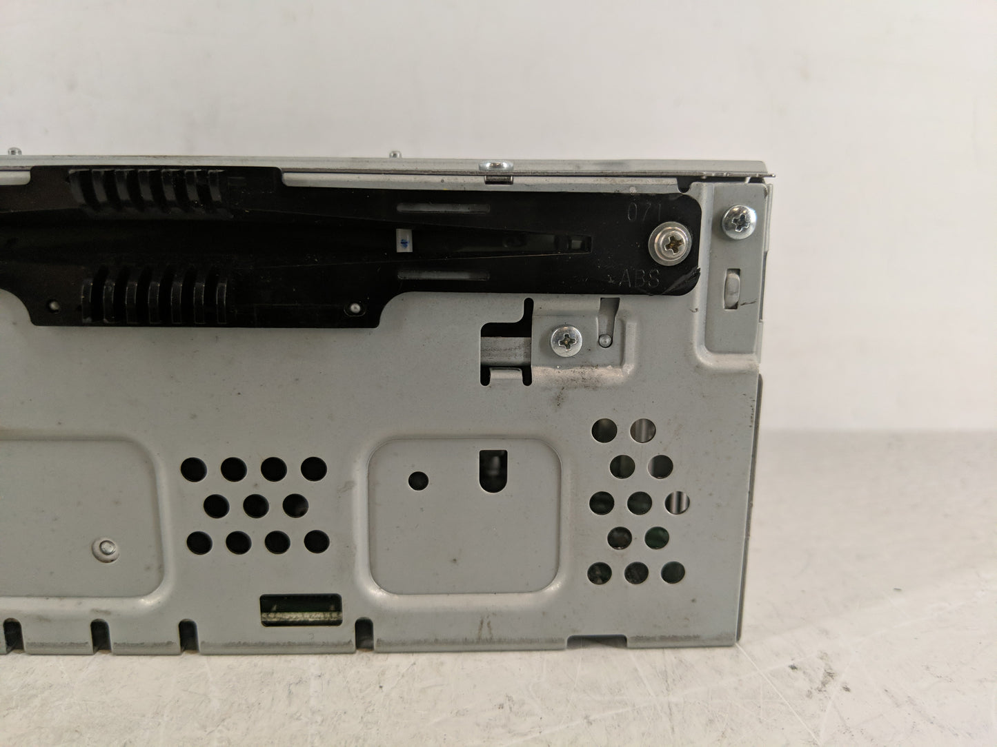 2015 Lincoln Mkc Radio AM FM Cd Player Receiver Replacement P/N:EJ7T-19C107-AG Fits OEM Used Auto Parts - Oemusedautoparts1.