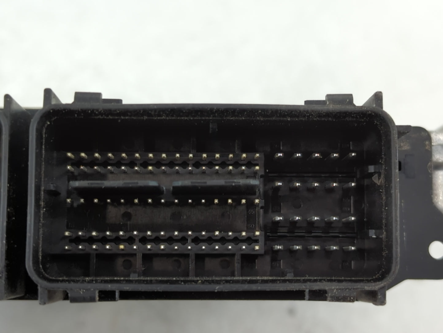 2015-2016 Lincoln Mkc PCM Engine Control Computer ECU ECM PCU OEM P/N:FJ7A-12A650-AMB Fits Fits 2015 2016 OEM Used Auto Part