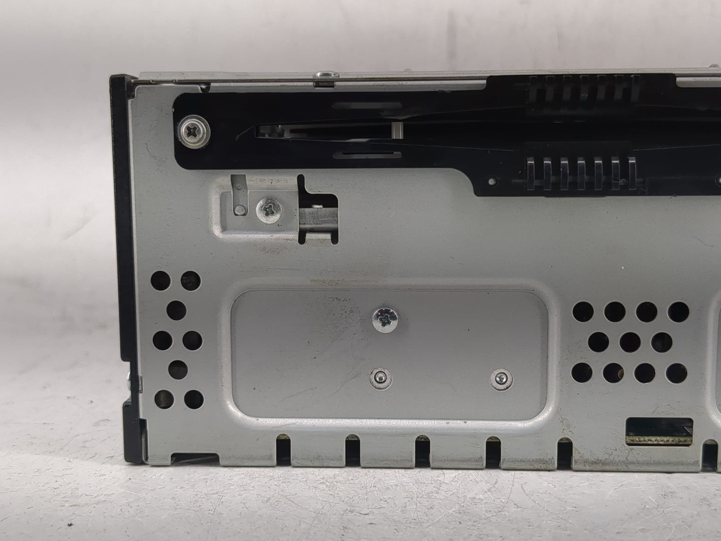 2015 Lincoln Mkc Radio AM FM Cd Player Receiver Replacement P/N:EJ7T-19C107-AF Fits OEM Used Auto Parts - Oemusedautoparts1.