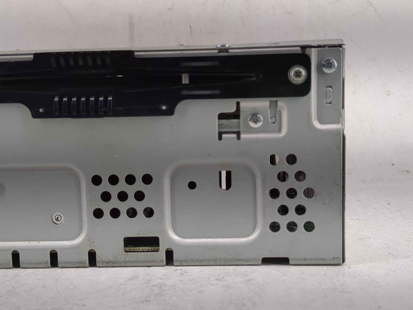 2015 Lincoln Mkc Radio AM FM Cd Player Receiver Replacement P/N:EJ7T-19C107-AF Fits OEM Used Auto Parts - Oemusedautoparts1.