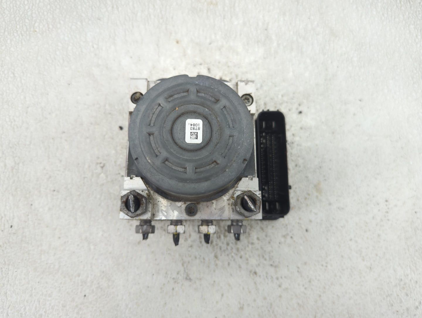 2015 Lincoln Mkc ABS Pump Control Module Replacement P/N:EJ7C-2C405-AF Fits OEM Used Auto Parts - Oemusedautoparts1.com