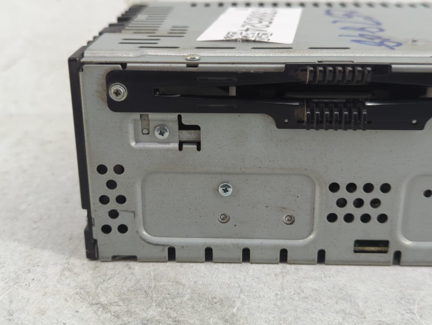2015 Lincoln Mkc Radio AM FM Cd Player Receiver Replacement P/N:EJ7T-19C107-AF Fits OEM Used Auto Parts - Oemusedautoparts1.