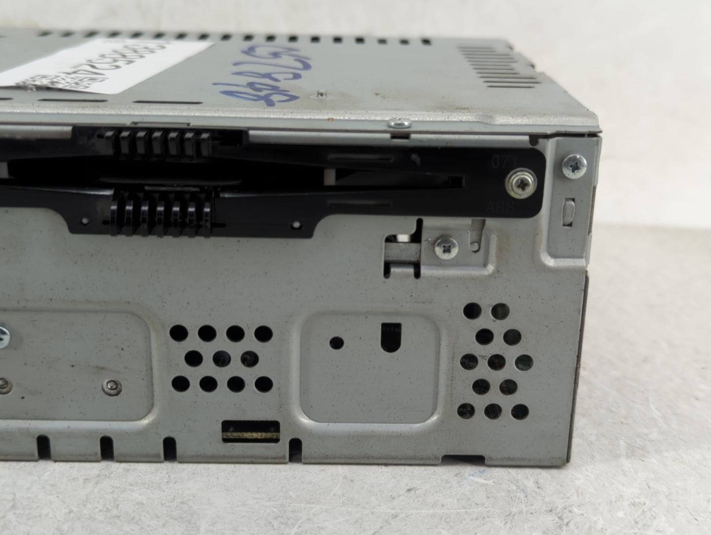 2015 Lincoln Mkc Radio AM FM Cd Player Receiver Replacement P/N:EJ7T-19C107-AF Fits OEM Used Auto Parts - Oemusedautoparts1.