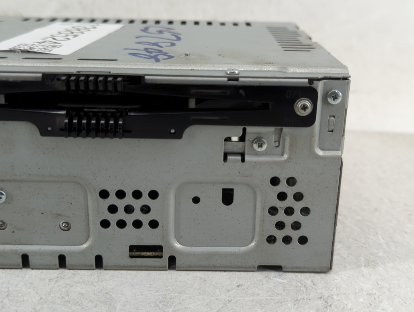 2015 Lincoln Mkc Radio AM FM Cd Player Receiver Replacement P/N:EJ7T-19C107-AF Fits OEM Used Auto Parts - Oemusedautoparts1.
