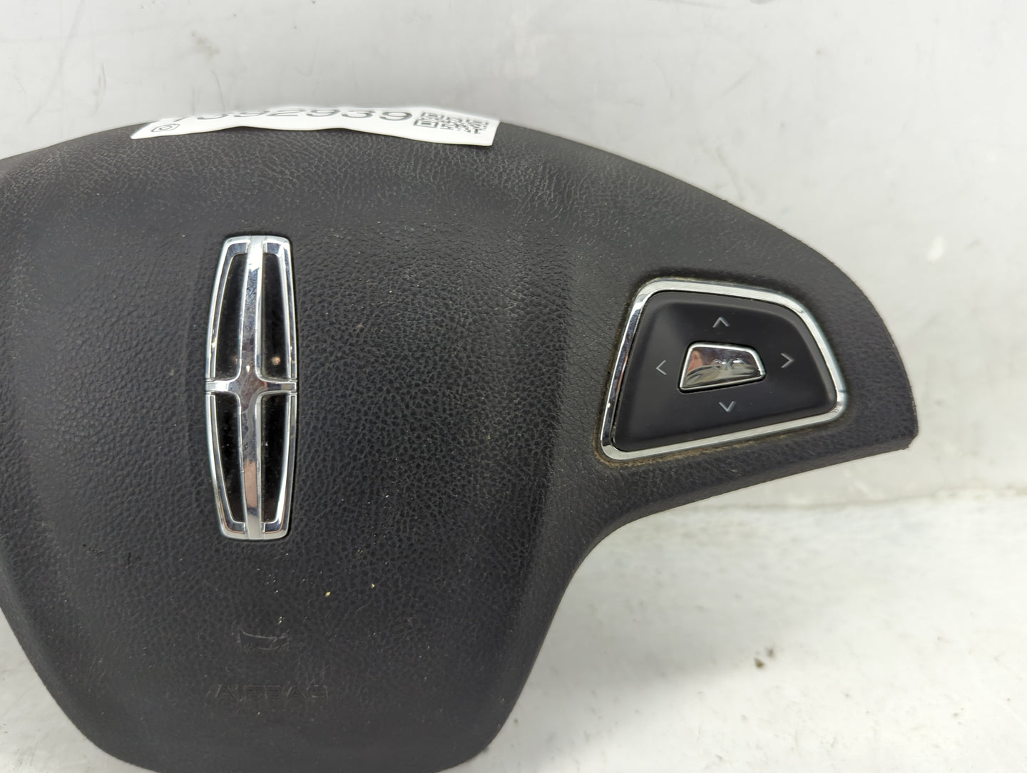 2015-2019 Lincoln Mkc Air Bag Driver Left Steering Wheel Mounted Fits Fits 2015 2016 2017 2018 2019 OEM Used Auto Parts - Oe