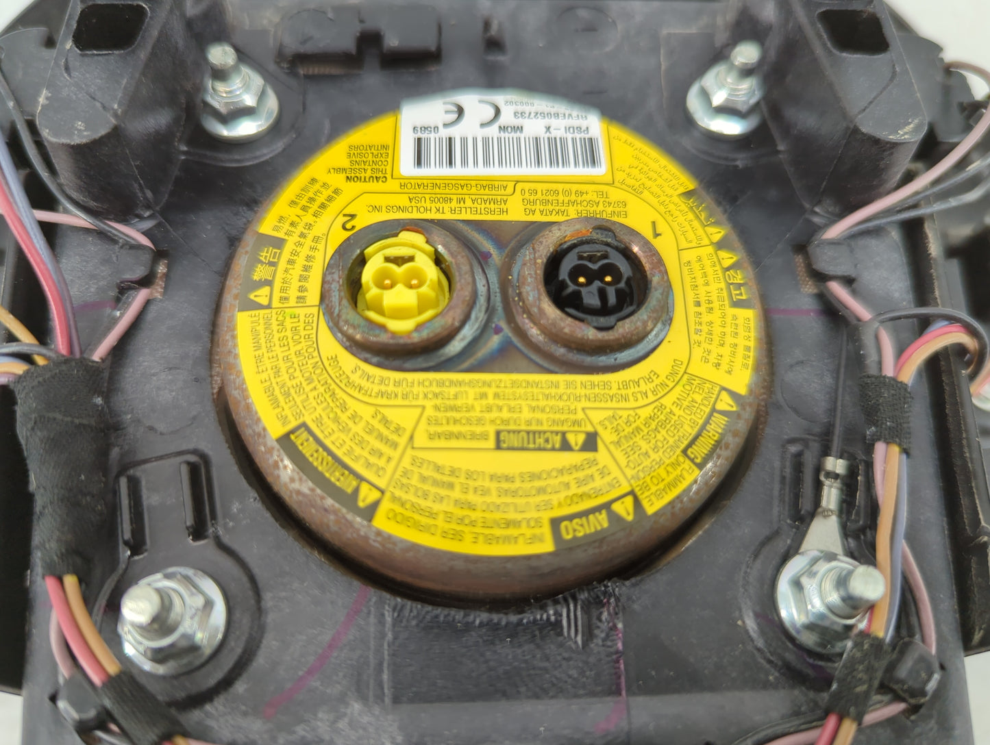 2015-2019 Lincoln Mkc Air Bag Driver Left Steering Wheel Mounted Fits Fits 2015 2016 2017 2018 2019 OEM Used Auto Parts - Oe