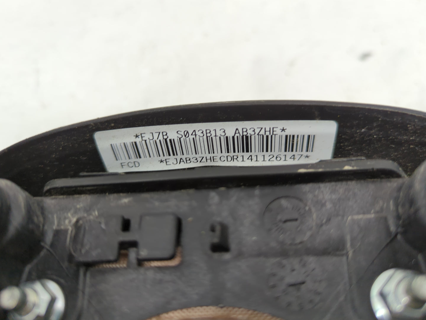 2015-2019 Lincoln Mkc Air Bag Driver Left Steering Wheel Mounted Fits Fits 2015 2016 2017 2018 2019 OEM Used Auto Parts - Oe