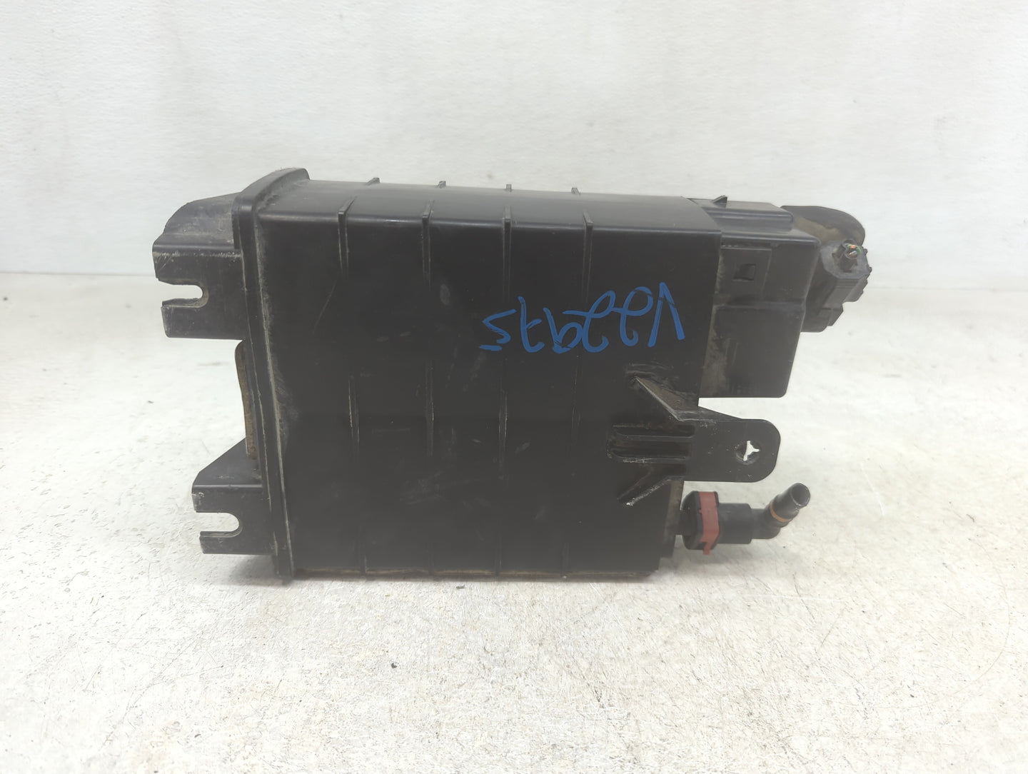 2015 Lincoln Mkc Fuel Vapor Charcoal Canister - Oemusedautoparts1.com