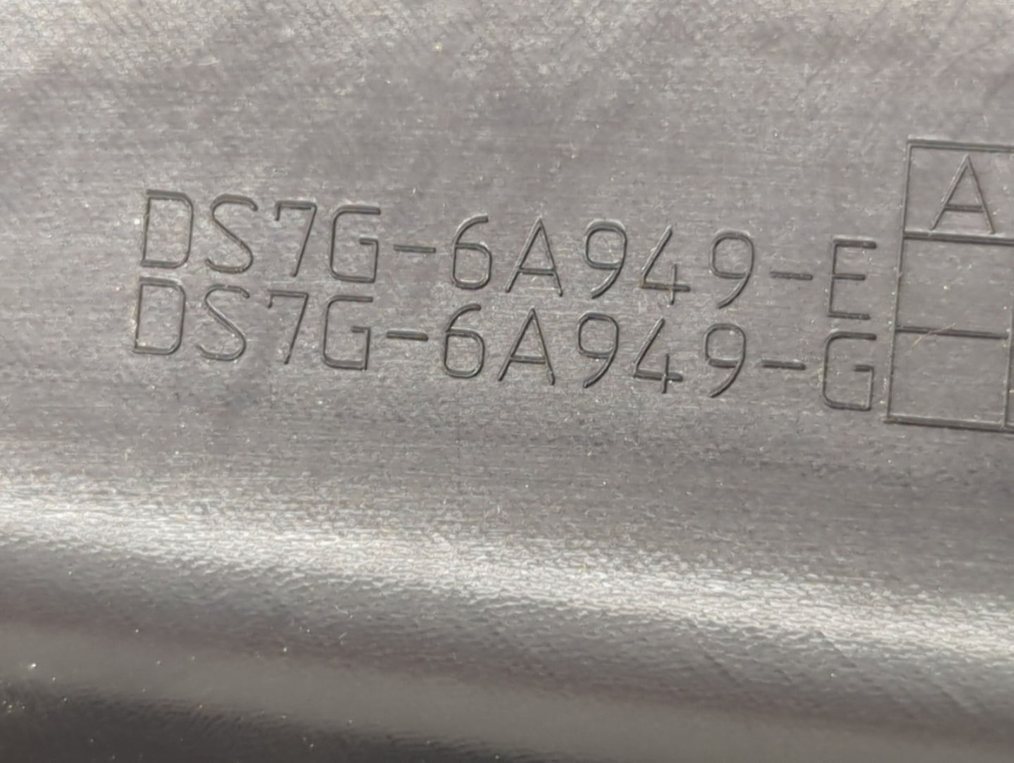 2015 Lincoln Mkc Engine Cover - Oemusedautoparts1.com