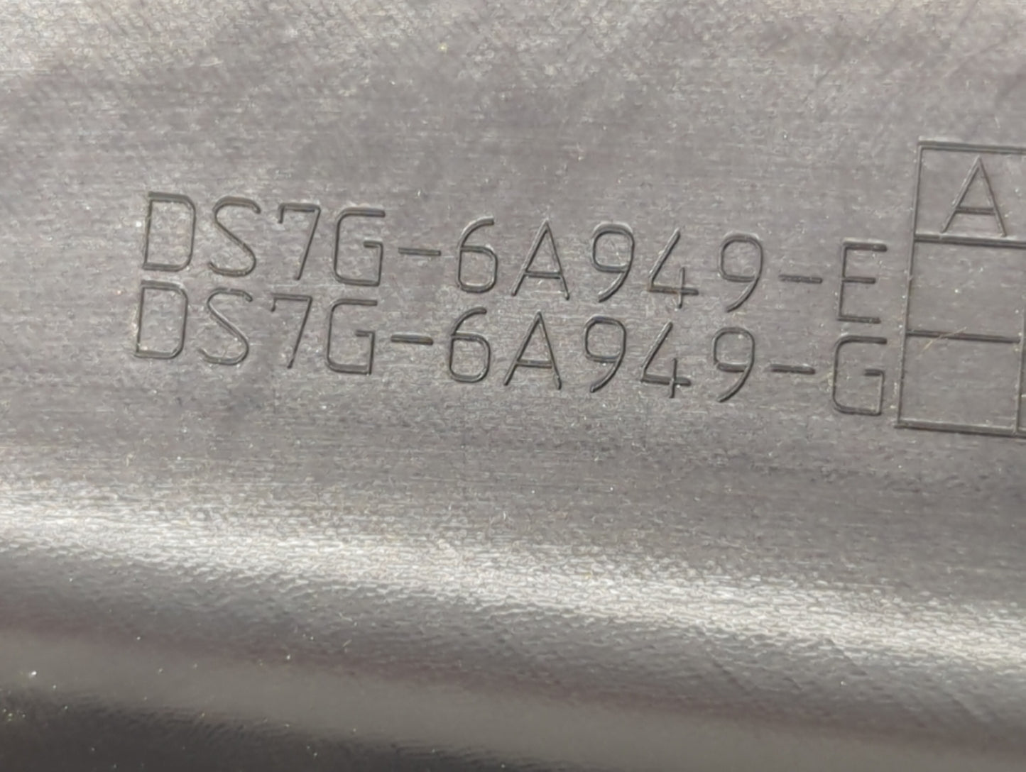 2015 Lincoln Mkc Engine Cover - Oemusedautoparts1.com