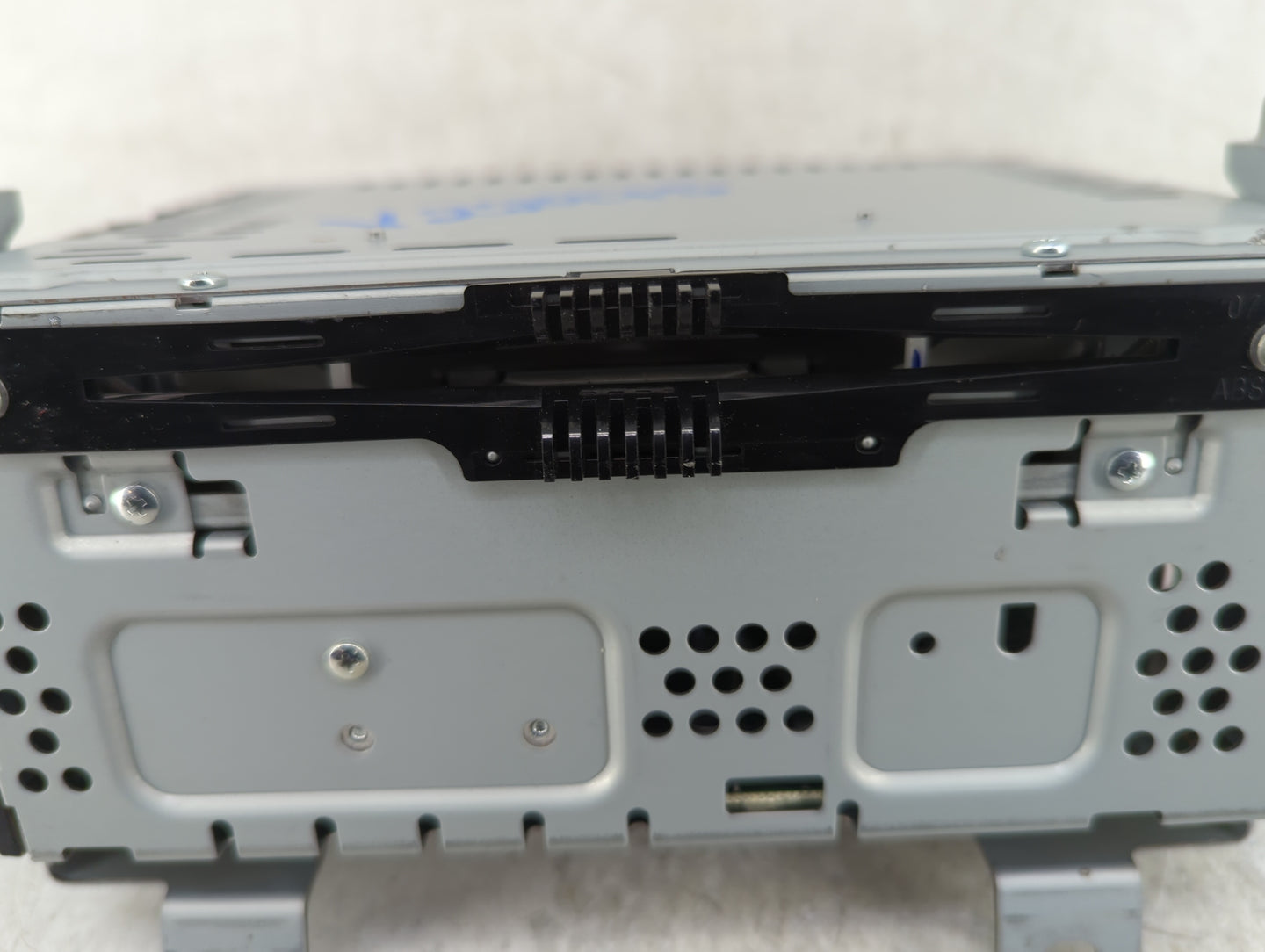2015-2016 Lincoln Mkc Radio AM FM Cd Player Receiver Replacement Fits Fits 2015 2016 OEM Used Auto Parts - Oemusedautoparts1