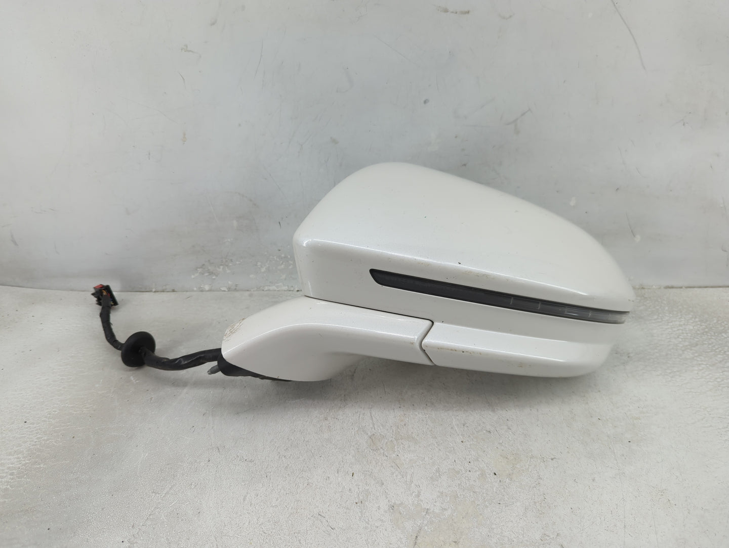 2015-2019 Lincoln Mkc Driver Side View Mirror - Left Door Mirror OEM Used - Oemusedautoparts1.com