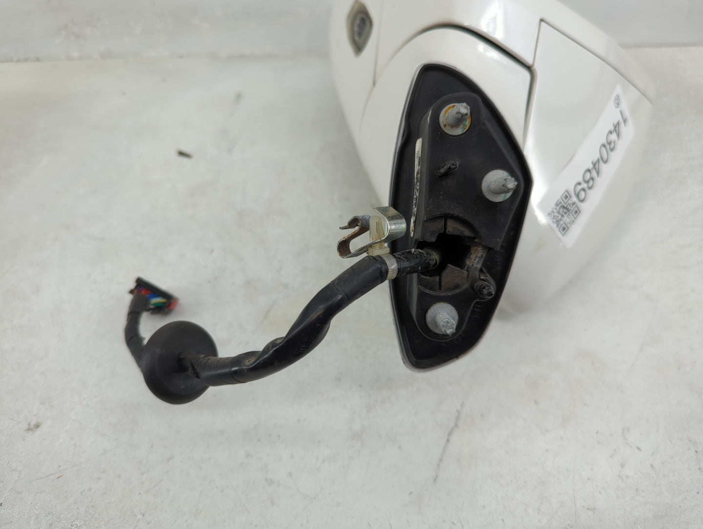 2015-2019 Lincoln Mkc Driver Side View Mirror - Left Door Mirror OEM Used - Oemusedautoparts1.com