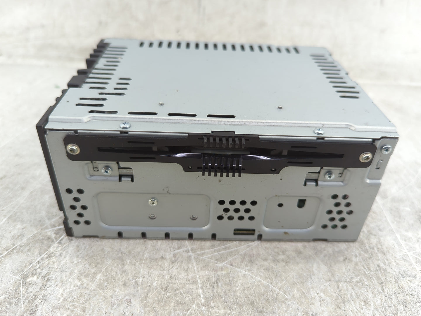2015 Lincoln Mkc Radio AM FM Cd Player Receiver Replacement P/N:EJ7T-19C107-AG CQ-MJ23EUMB Fits OEM Used Auto Parts - Oemuse