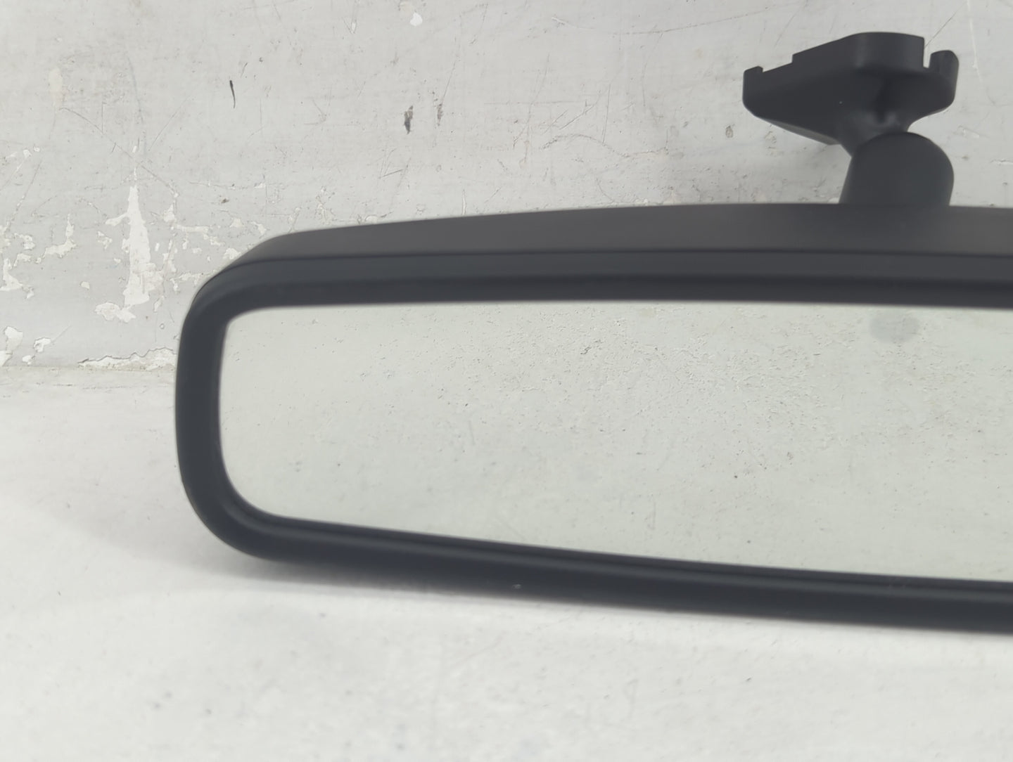 2015-2016 Lincoln Mkc Interior Rear View Mirror Replacement OEM P/N:BU5A17E678LA Fits Fits 2015 2016 OEM Used Auto Parts - O