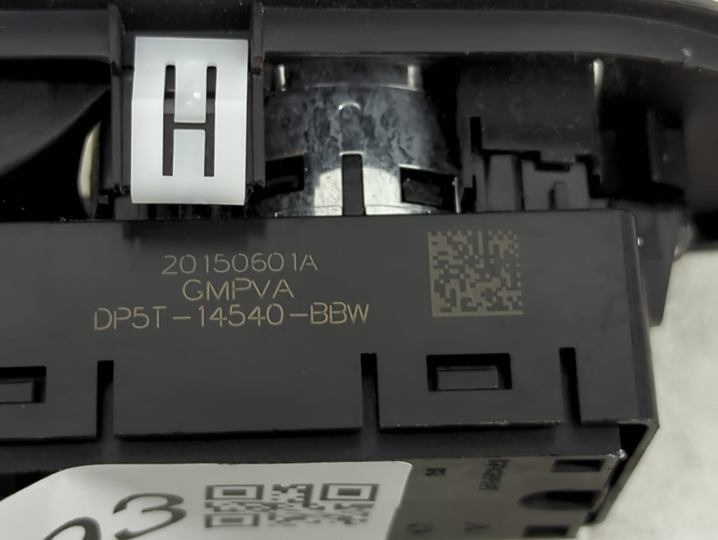 2015-2019 Lincoln Mkc Master Power Window Switch Replacement Driver Side Left P/N:DP5T-14540-BBW Fits OEM Used Auto Parts - 