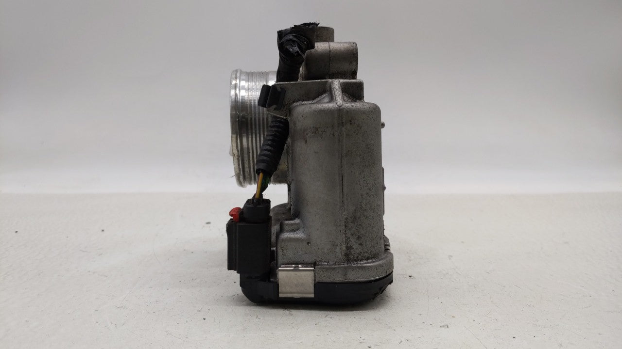 2015-2019 Lincoln Mkc Throttle Body P/N:DS7E-9F991-BB Fits Fits 2014 2015 2016 2017 2018 2019 OEM Used Auto Parts - Oemuseda