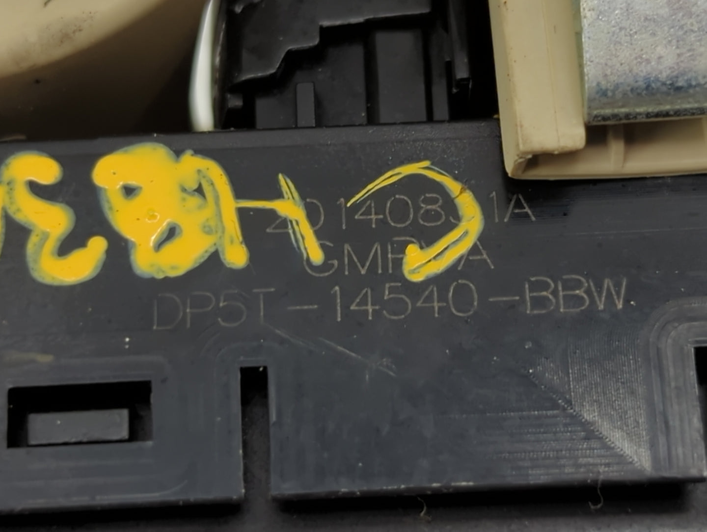 2015-2019 Lincoln Mkc Master Power Window Switch Replacement Driver Side Left P/N:DP5T-14540-BBW DP5T-14540-BCW Fits OEM Use