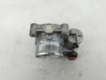 2015-2019 Lincoln Mkc Throttle Body P/N:DS7E-9F991-BD DS7E-9F991-BB Fits Fits 2014 2015 2016 2017 2018 2019 2020 2021 2022 OEM Used Auto Parts