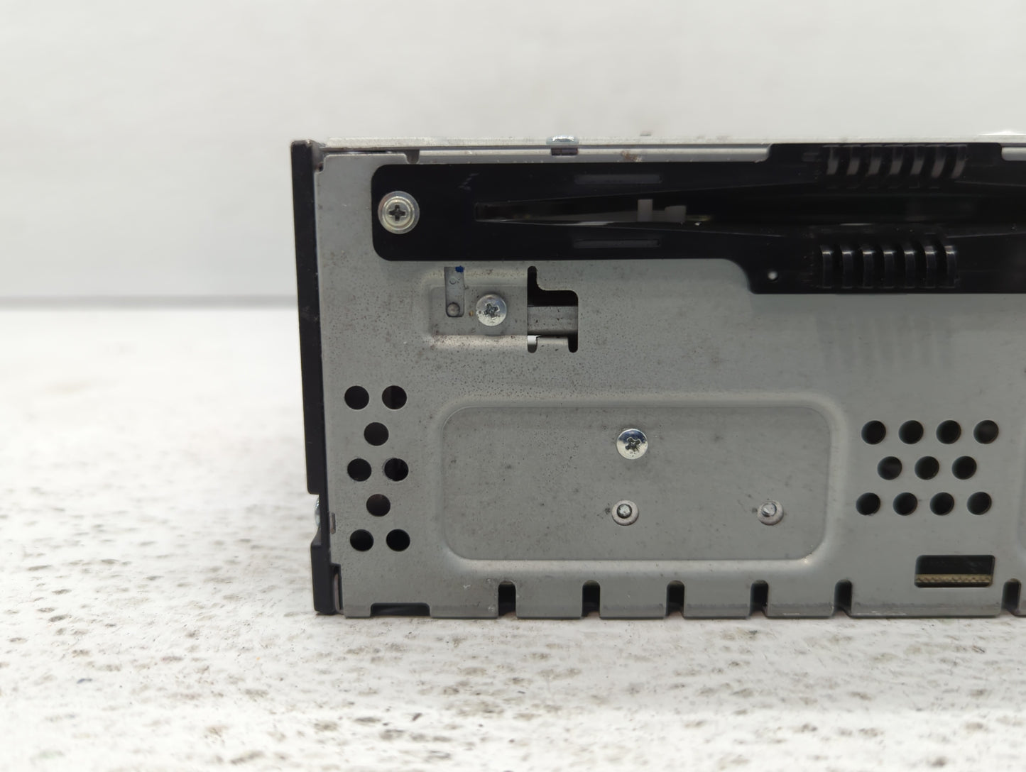 2015-2015 Lincoln Mkc Am Fm Cd Player Radio Receiver - Oemusedautoparts1.com