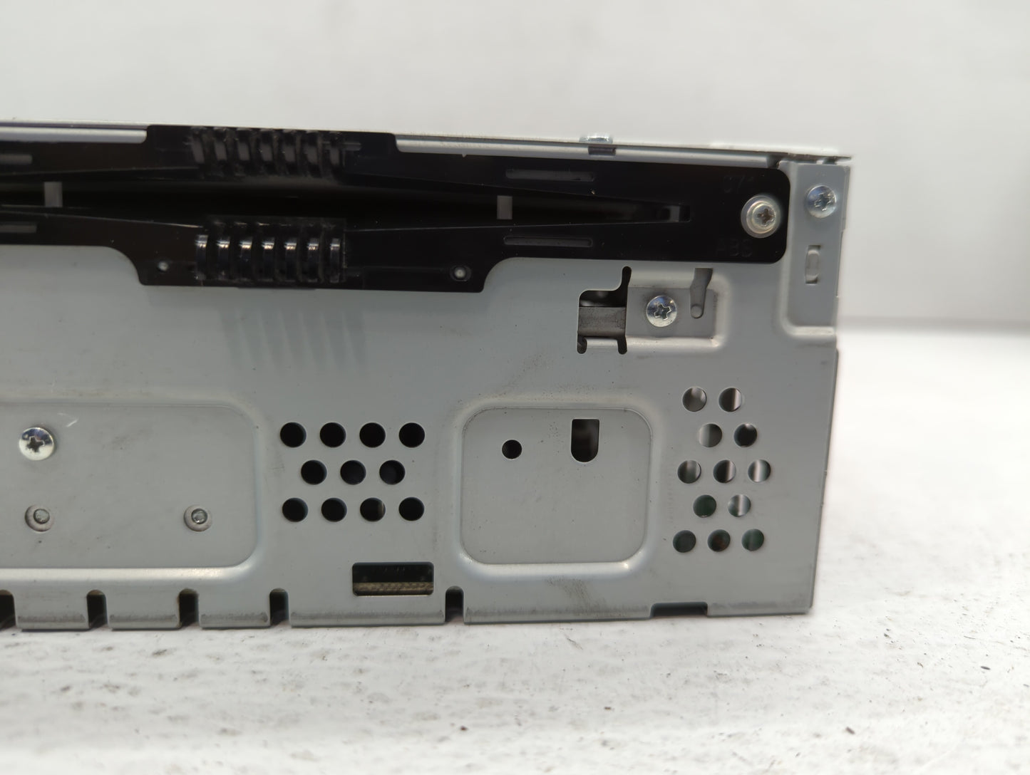 2015 Lincoln Mkc Radio AM FM Cd Player Receiver Replacement P/N:EJ7T-19C107-AG Fits OEM Used Auto Parts - Oemusedautoparts1.
