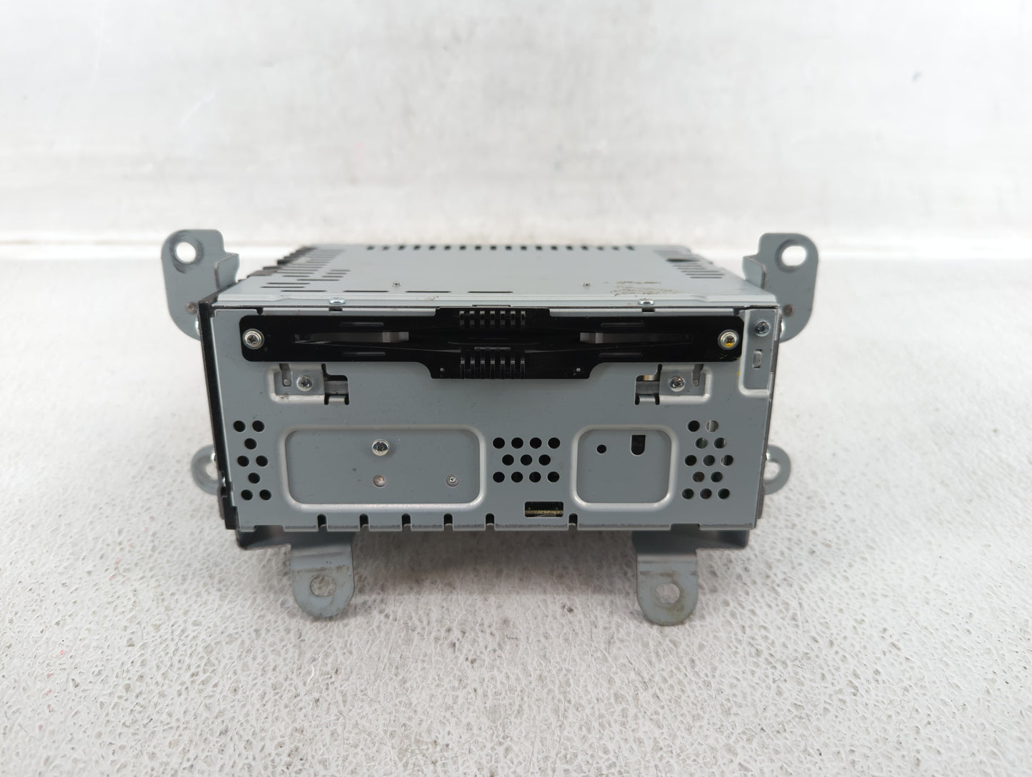 2015-2015 Lincoln Mkc Am Fm Cd Player Radio Receiver - Oemusedautoparts1.com