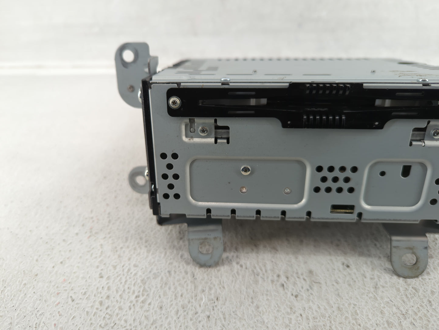 2015-2015 Lincoln Mkc Am Fm Cd Player Radio Receiver - Oemusedautoparts1.com