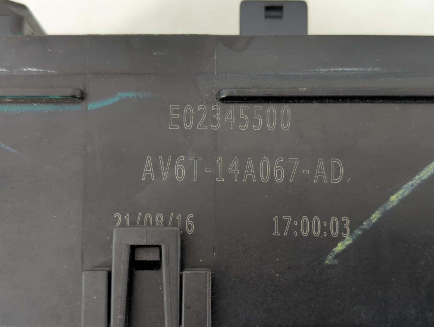 2015-2016 Lincoln Mkc Fusebox Fuse Box Panel Relay Module P/N:AV6T-14A142-AB AV6T-14A067-AD Fits Fits 2015 2016 OEM Used Aut
