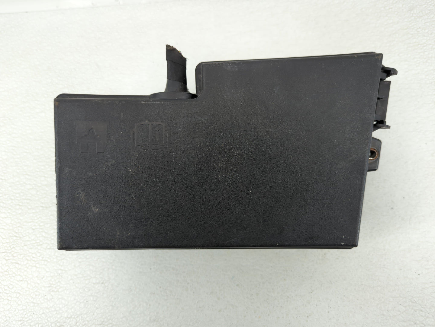 2015-2016 Lincoln Mkc Fusebox Fuse Box Panel Relay Module P/N:AV6T-14A067-AD Fits Fits 2015 2016 OEM Used Auto Parts - Oemus