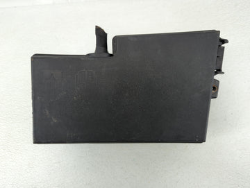 2015-2016 Lincoln Mkc Fusebox Fuse Box Panel Relay Module P/N:AV6T-14A067-AD Fits Fits 2015 2016 OEM Used Auto Parts - Oemus