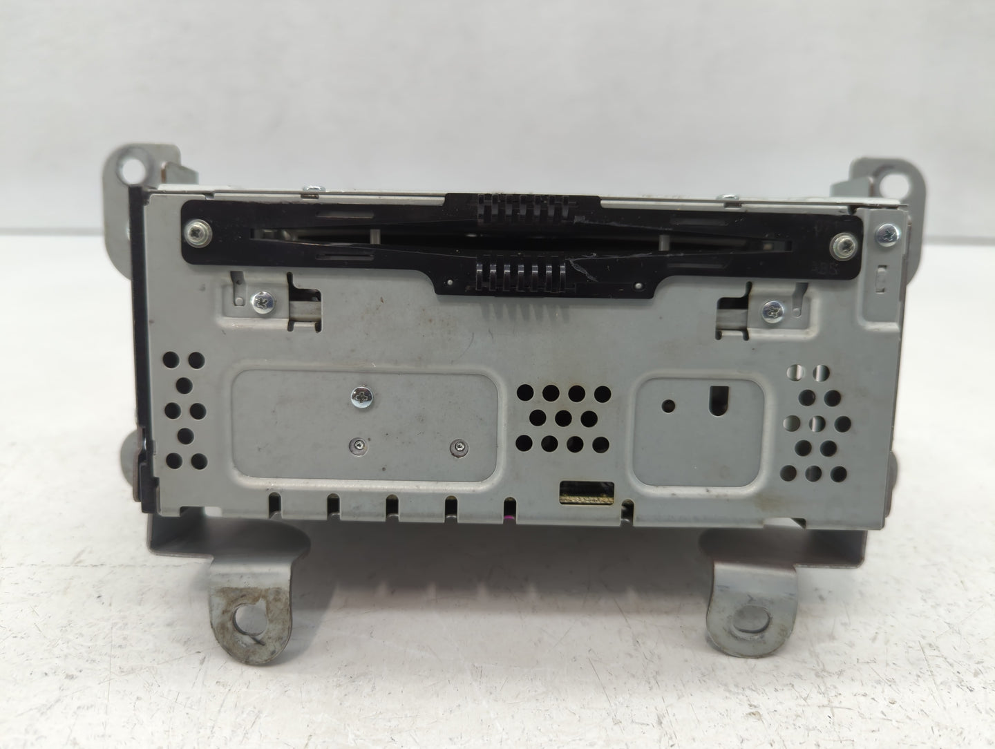 2015 Lincoln Mkc Radio AM FM Cd Player Receiver Replacement P/N:EJ7T-19C107-AF Fits OEM Used Auto Parts - Oemusedautoparts1.