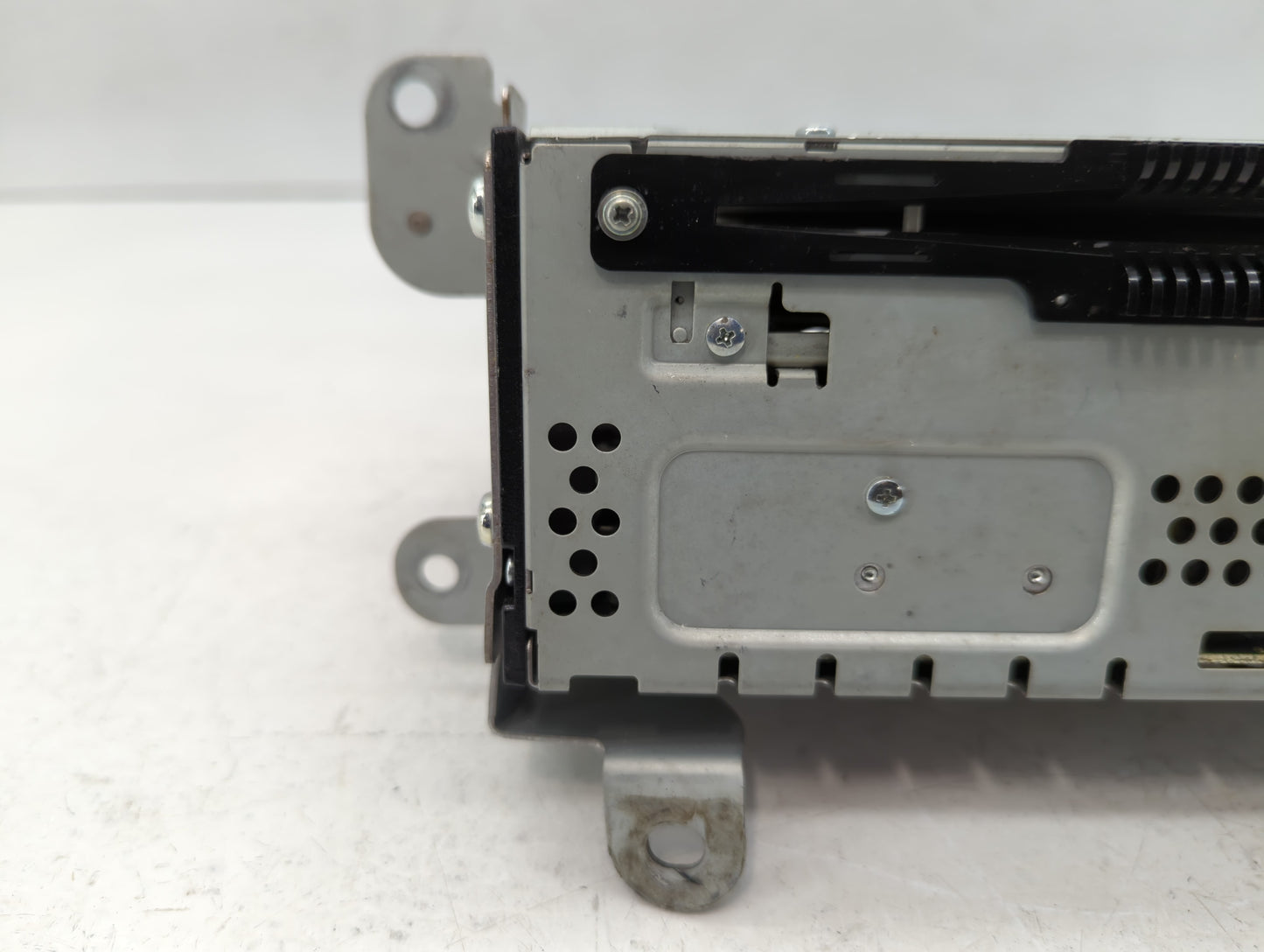 2015 Lincoln Mkc Radio AM FM Cd Player Receiver Replacement P/N:EJ7T-19C107-AF Fits OEM Used Auto Parts - Oemusedautoparts1.