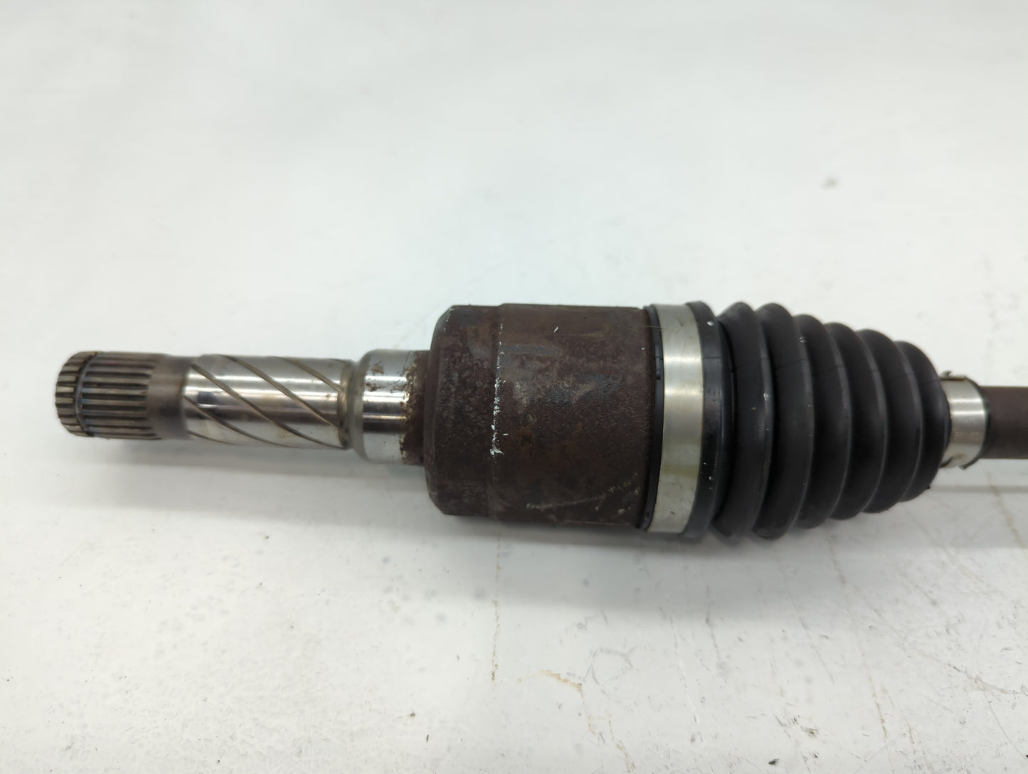 2015-2019 Lincoln Mkc Axle Shaft Rear Passenger Cv C/v - Oemusedautoparts1.com