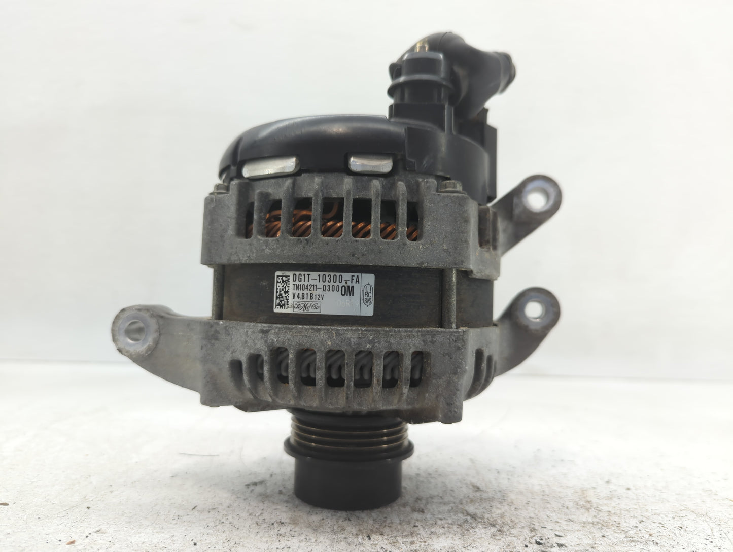 2015-2019 Lincoln Mkc Alternator Replacement Generator Charging Assembly Engine OEM P/N:TN1042110300 DG1T-10300-FA Fits OEM 