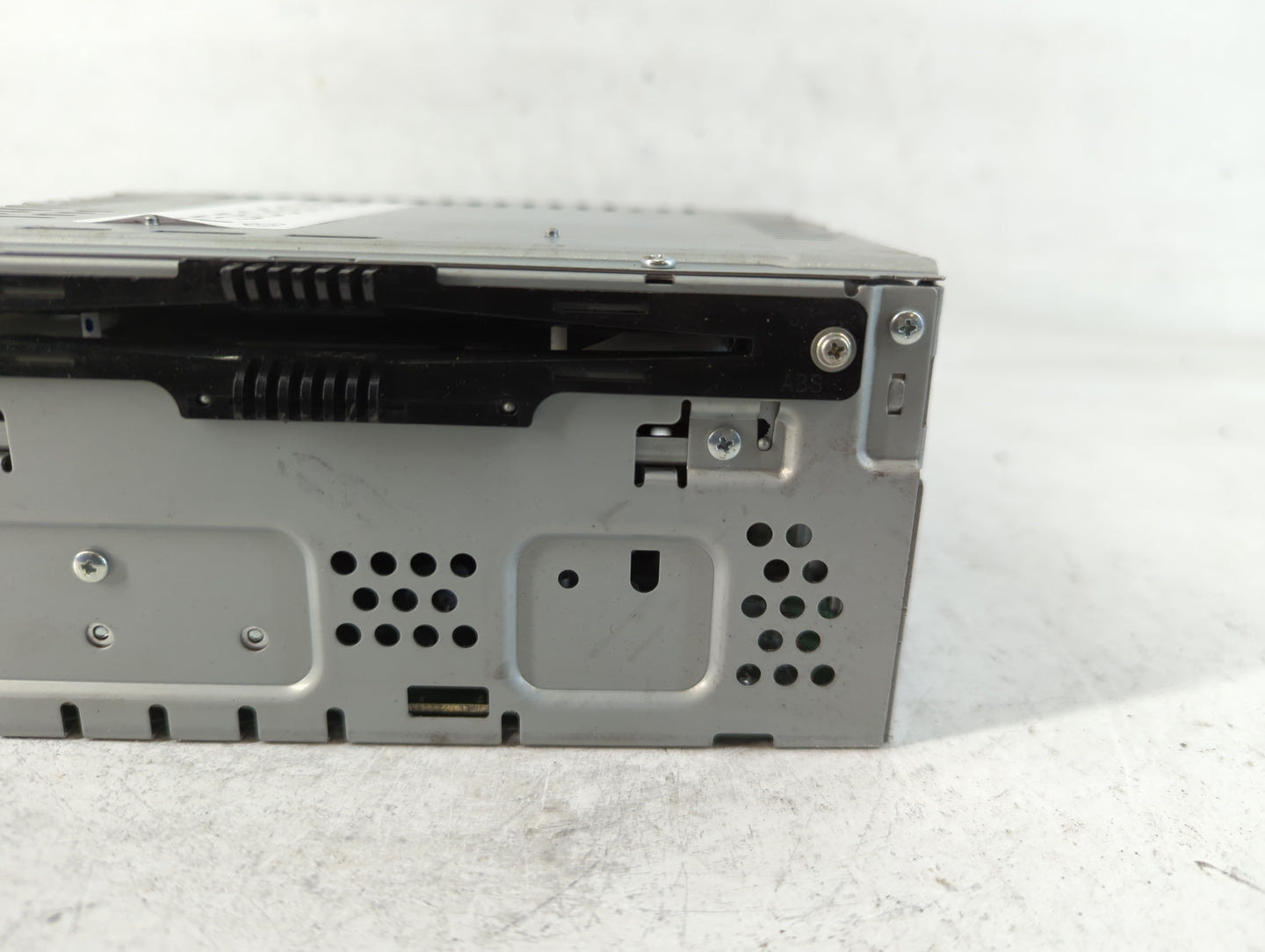 2015-2015 Lincoln Mkc Am Fm Cd Player Radio Receiver - Oemusedautoparts1.com