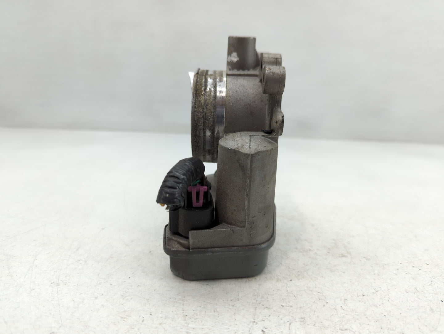 2015-2019 Lincoln Mkc Throttle Body P/N:08507F06 Fits Fits 2014 2015 2016 2017 2018 2019 2020 2021 2022 OEM Used Auto Parts 