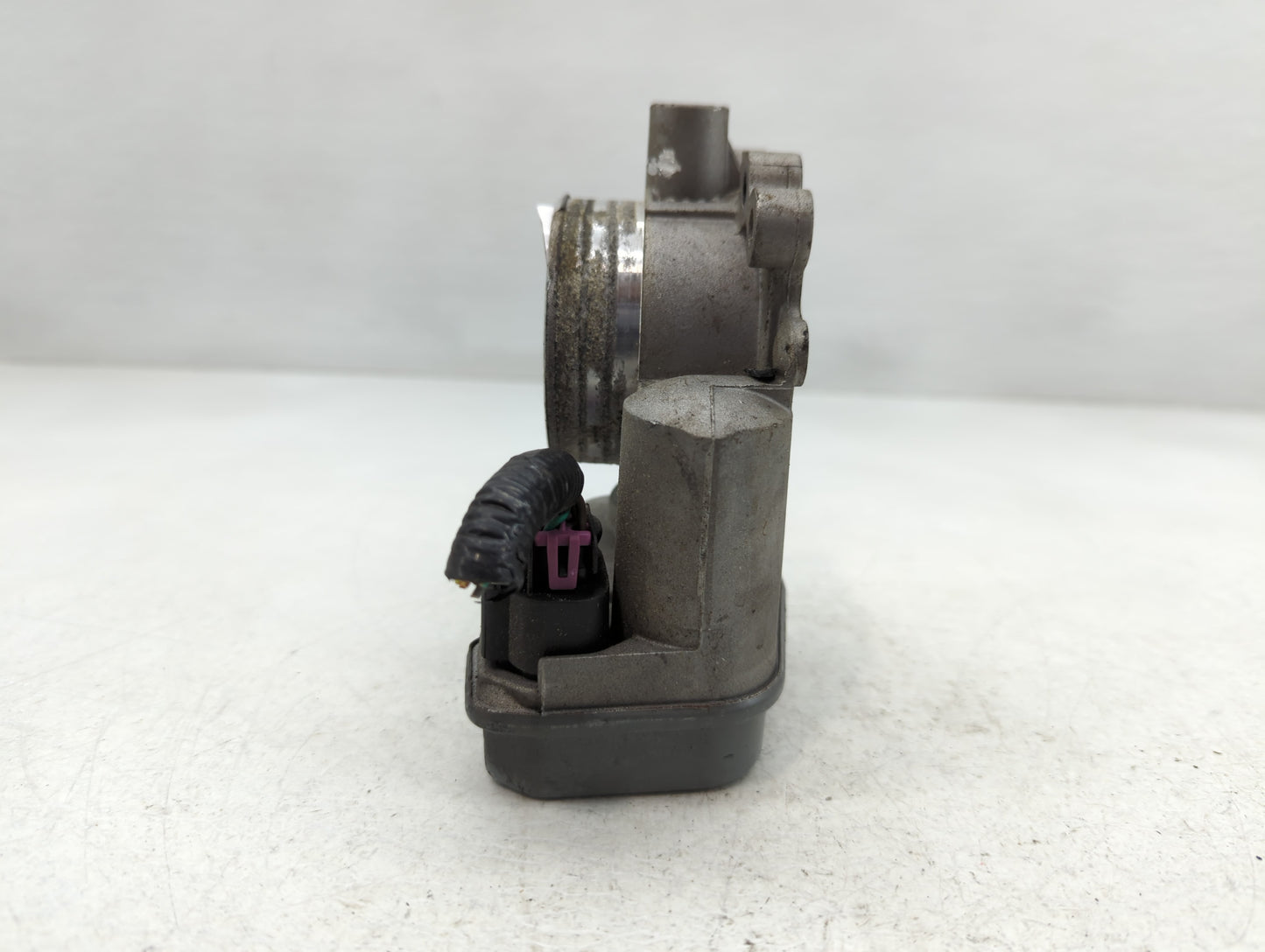 2015-2019 Lincoln Mkc Throttle Body P/N:08507F06 Fits Fits 2014 2015 2016 2017 2018 2019 2020 2021 2022 OEM Used Auto Parts 
