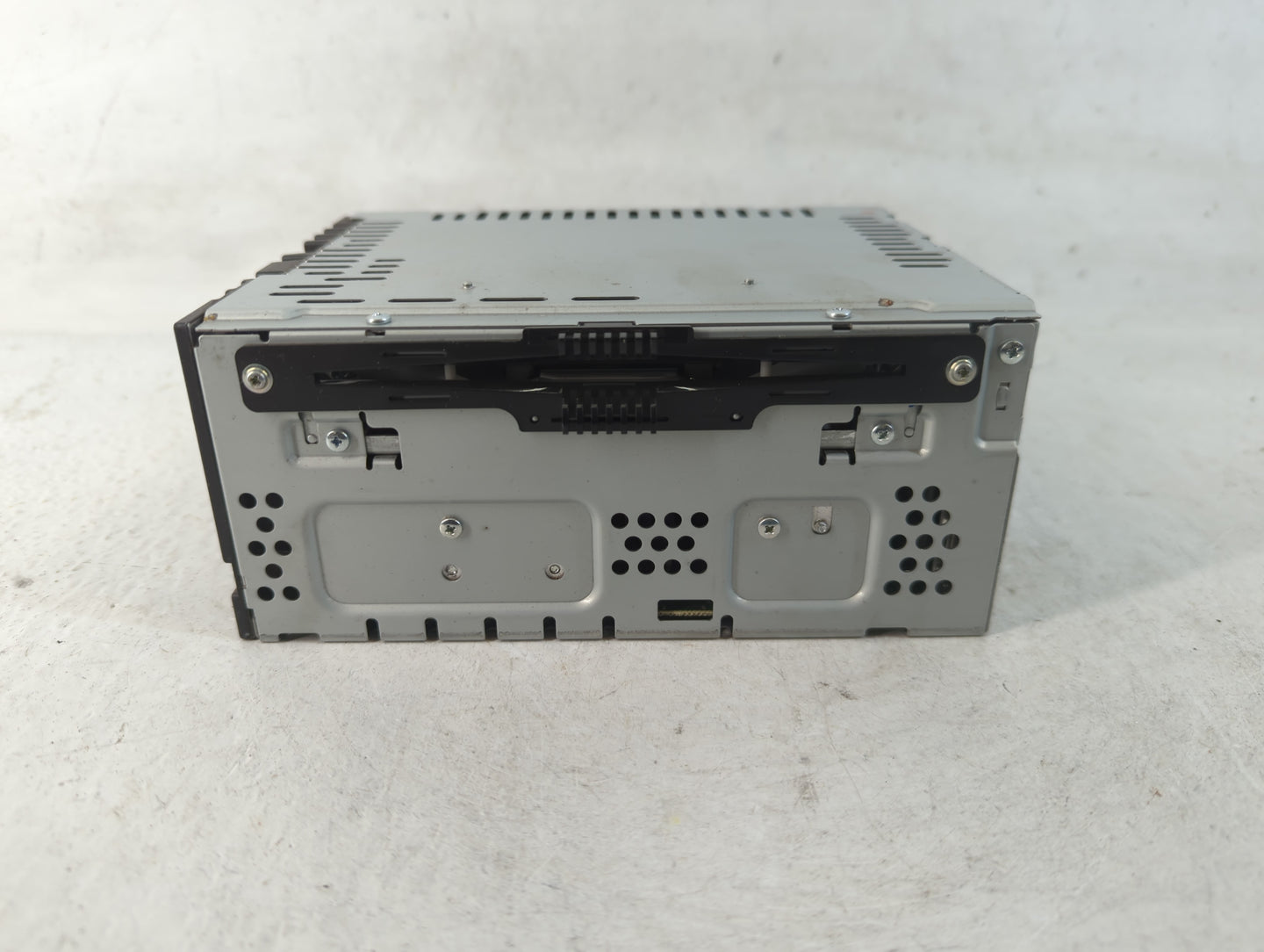 2015-2016 Lincoln Mkc Radio AM FM Cd Player Receiver Replacement P/N:EJ7T-19C107-BF Fits Fits 2015 2016 OEM Used Auto Parts 