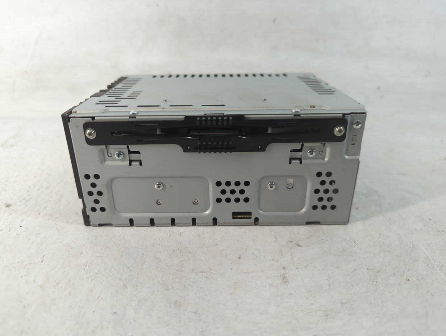 2015-2016 Lincoln Mkc Radio AM FM Cd Player Receiver Replacement P/N:EJ7T-19C107-BF Fits Fits 2015 2016 OEM Used Auto Parts 