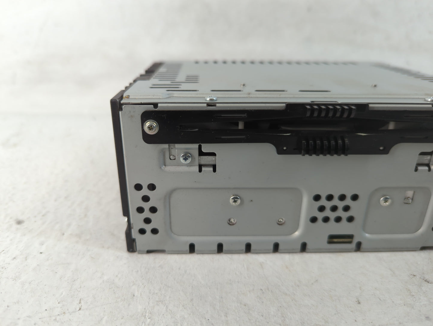 2015-2016 Lincoln Mkc Radio AM FM Cd Player Receiver Replacement P/N:EJ7T-19C107-BF Fits Fits 2015 2016 OEM Used Auto Parts 