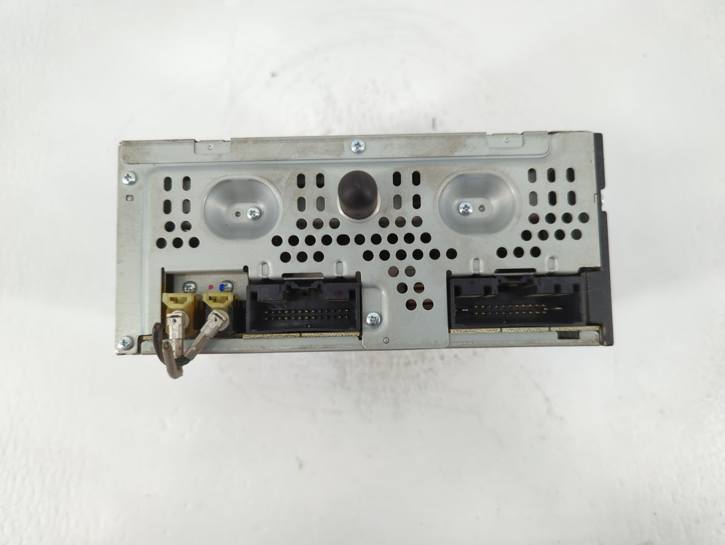 2015 Lincoln Mkc Radio AM FM Cd Player Receiver Replacement Fits OEM Used Auto Parts - Oemusedautoparts1.com